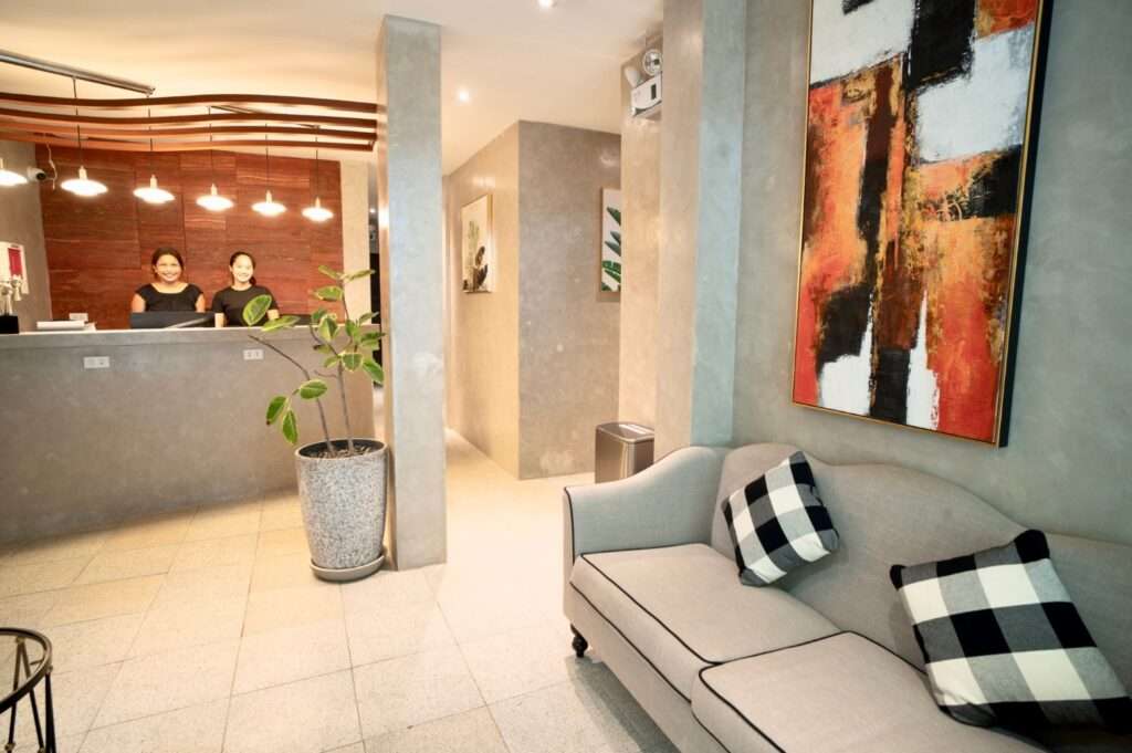 J Boutique Hotel El Nido: The Urban Side of Paradise